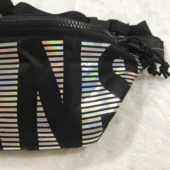 NWT VANS blinds holo fanny pack bum bag black - Picture 11 of 13
